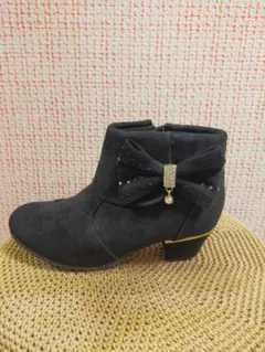 Item thumbnail for item 916eb652-27a7-4b53-94a5-8f0841e89a63