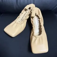 Item thumbnail for item 0806cae4-5aef-4fc1-874d-db711bb23893