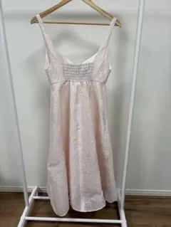 【値下げ】田中みな実着用、CELFORDふくれジャガードジャンパードレスのサムネイル