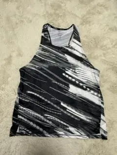 Nike DRI-FIT タンクトップ