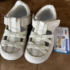 新品　イフミー　サンダル　18cm