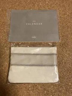 ORBIS 3段ファスナーポーチ 2026年カレンダー付き