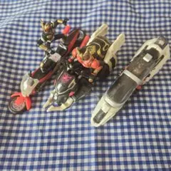 食玩　仮面ライダー バイクセット フィギュア付き３体
