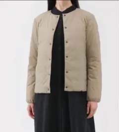 新品　軽量ダウンノーカラージャケット　ダウンレディース XLライトベージュ