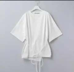 【最終価格】INSCRIRE 半袖Tシャツ ウエストリボン付きのサムネイル