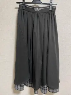 axes femme　スカート