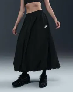 【新品未使用】NIKE バルーンスカート【タグ付き】