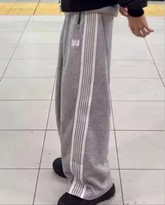 2026年最新】ニードルス トラックパンツ グレーの人気アイテム - メルカリ