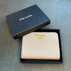 PRADA サフィアーノレザー 二つ折り財布 ベージュ