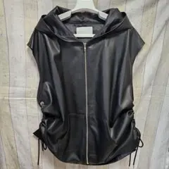 Item thumbnail for item e0924ab6-39f7-43e1-9e72-81b90756e5dc