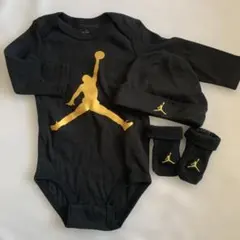 Jordan ベビー服3点セット ロンパース長袖　帽子 靴下セット6-12M