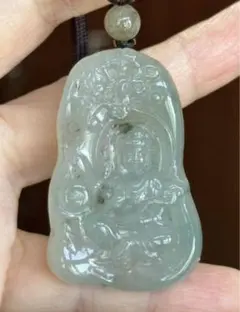 き*み様 翡翠　観音様　観音菩薩　ペンダント 根付【A貨未処理】
