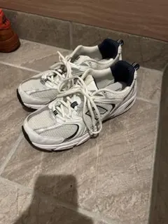 New Balance MR530SGスニーカー ホワイト/ネイビー