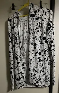 現品限り ミッキー ラッシュガード