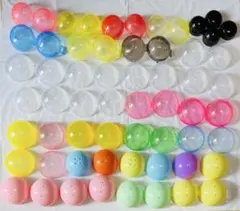 ガチャの空容器30個分