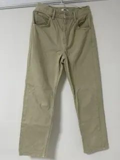 UNIQLO ベージュ ストレートデニム