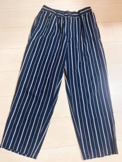 GU シェフパンツ　ネイビーとホワイトのストライプ ワイドパンツ