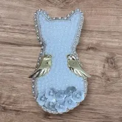 天使の羽根 猫 刺繍ブローチ