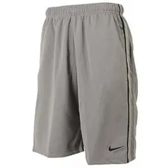 新品　ナイキトレーニングハーフパンツ　Mサイズ　2480円