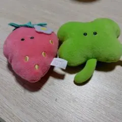 イチゴとクローバーのぬいぐるみセット
