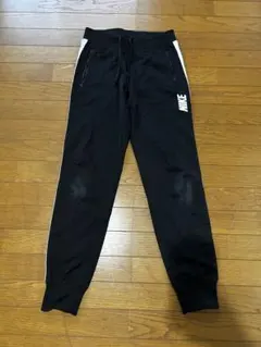 Nike ナイキ　ブラックジャージパンツ