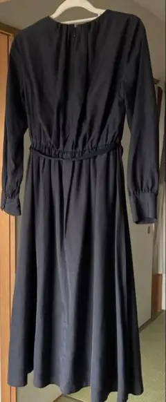 極美品　ユナイテッドアローズグリーンレーベルダークネイビー とろみワンピース
