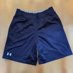 美品☆アンダーアーマー☆ショートパンツ バスパンLネイビー