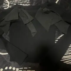 リボン付きオフショルダーリブニット