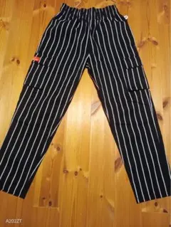 クックマンシェフカーゴパンツ　ブラック×ホワイトストライプ