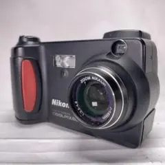 NIKON ニコン COOLPIX 800 デジタルカメラ 動作未チェックのサムネイル