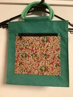 Item thumbnail for item 9e7f9c41-c12d-47c4-9f0b-549c98febceb