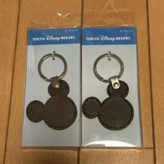 TOKYO Disneyキーチェーン茶色黒色2個セット