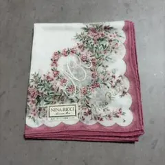 ニナリッチ　ハンカチ