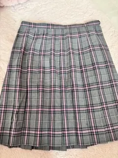 クラーク記念国際高等学校 夏用スカート 制服紹介 | クラーク記念国際高等学校