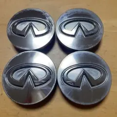 トヨタ　カリーナ　ホイール　センターキャップ　ハーフキャップ？ トヨタ カリーナ ホイール センターキャップ ハーフキャップ？ - メルカリ