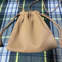 pink adobe プリーツショルダーバッグ ベージュのサムネイル