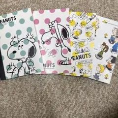 スヌーピーのノート4冊