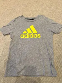 adidas グレー Tシャツ