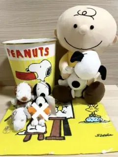 ロ２棚袋　チャーリーブラウンぬいぐるみ＆スヌーピーダストボックスタオルマスコット