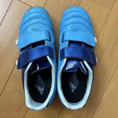 【最終値下げ】umbro アンブロ サッカートレーニングシューズ 20cmのサムネイル
