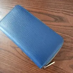 青色合皮財布 3つ仕切り付き