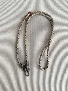 スマホストラップ　肩掛け 首掛け 斜めがけ　携帯ストラップ　ネックストラップ1本