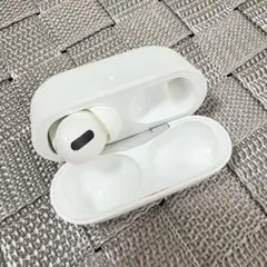 AirPodsPro 第2世代 右耳のみ USB-C Apple正規品 - メルカリ