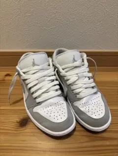 Air Jordan 1 Low ウルフグレー