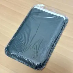 ダークグリーン　Magsafe カードケース　3枚収納可能