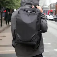ビジネスリュック リュック 通勤通学 USB 軽量 PC 大容量 新品 黒色