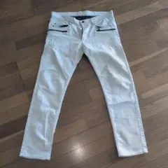 M ジッパーポケット付きライトブルーストレートデニム