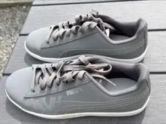 PUMA スニーカー グレー