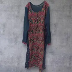 一点物⭐︎ 刺繍入り 長袖 ワンピース スリット入り ブラック