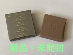 【新品・未開封】hince アイシャドウSG001 BE MY ALLUREのサムネイル